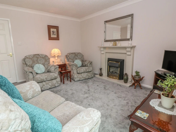 5 Rose Hill Close