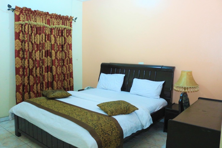 Standard Suite