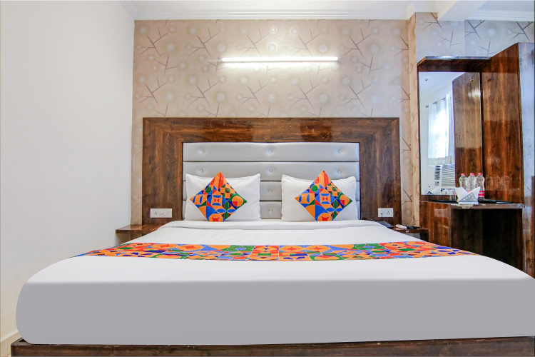 Fabhotel Airport Avalon