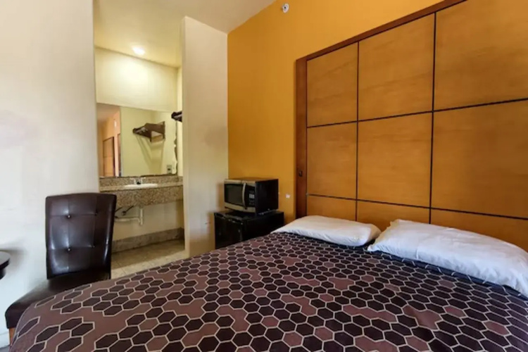Executive Inn & Suites San Marcos, Tx - San Marcos, TX