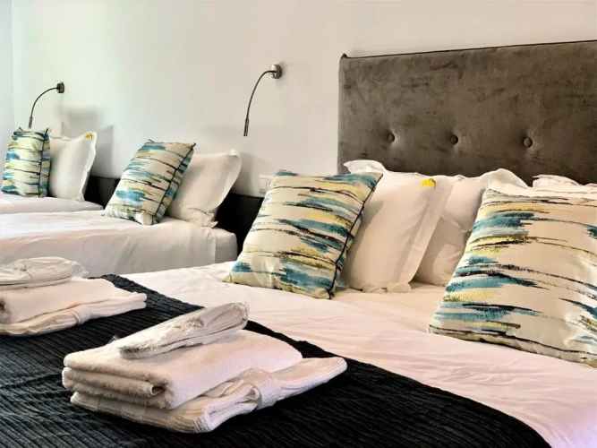 1 Bedroom Deluxe Suite