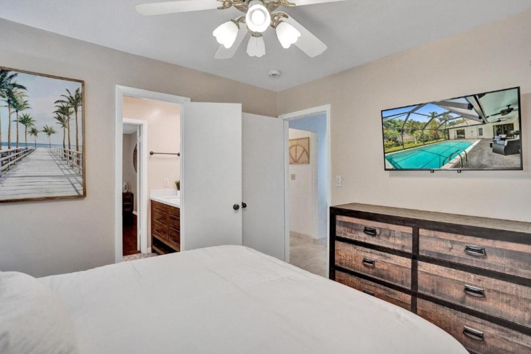 5 Bedrooms Cottage