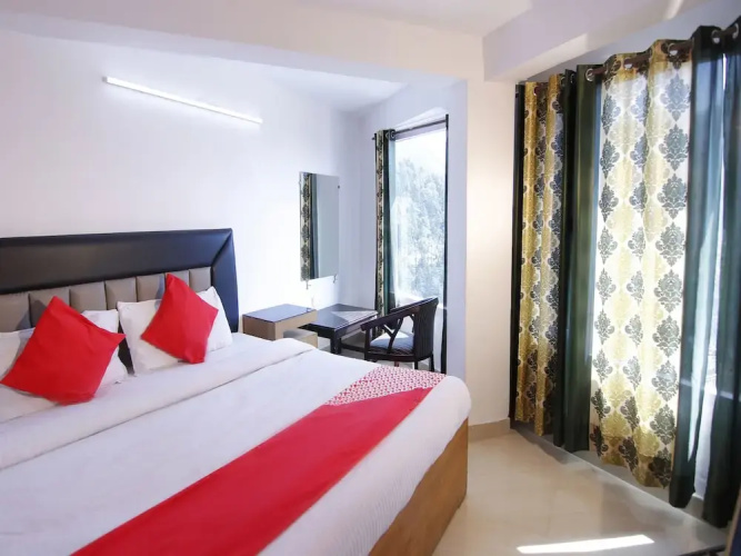 OYO 12023 Hotel Jasmine