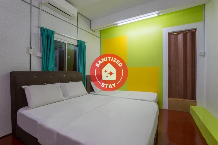 Standard Triple room