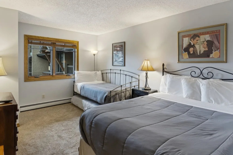 Phoenix 207 2 Bedroom Condo by RedAwning