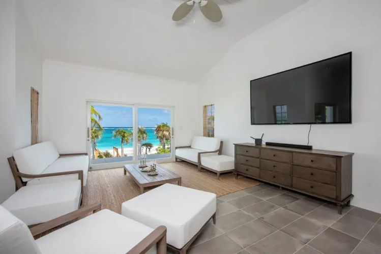 Tranquil Waters: Private Oceanfront Retreat