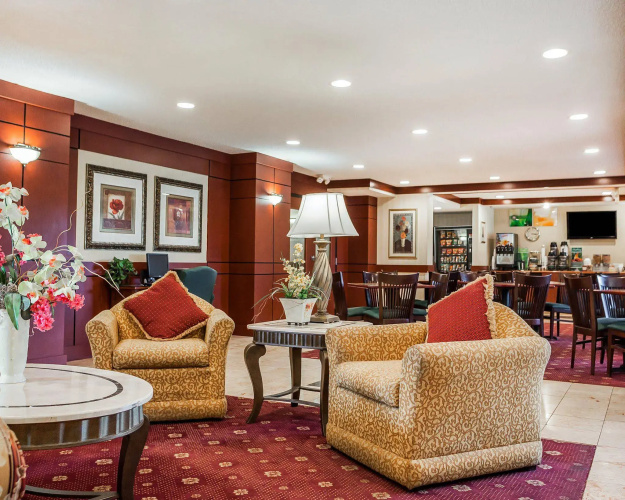Quality Inn Milwaukee/Brookfield