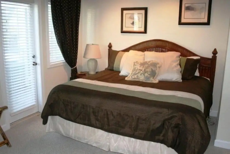 Lake Arrowhead Quarters