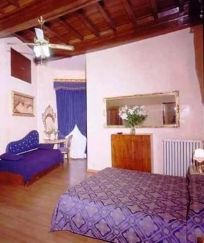 Triple room