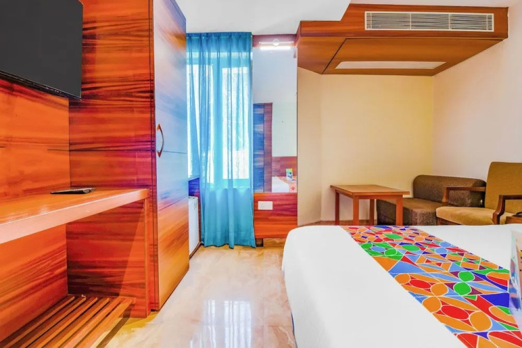 Fabhotel Kings Crown Iii