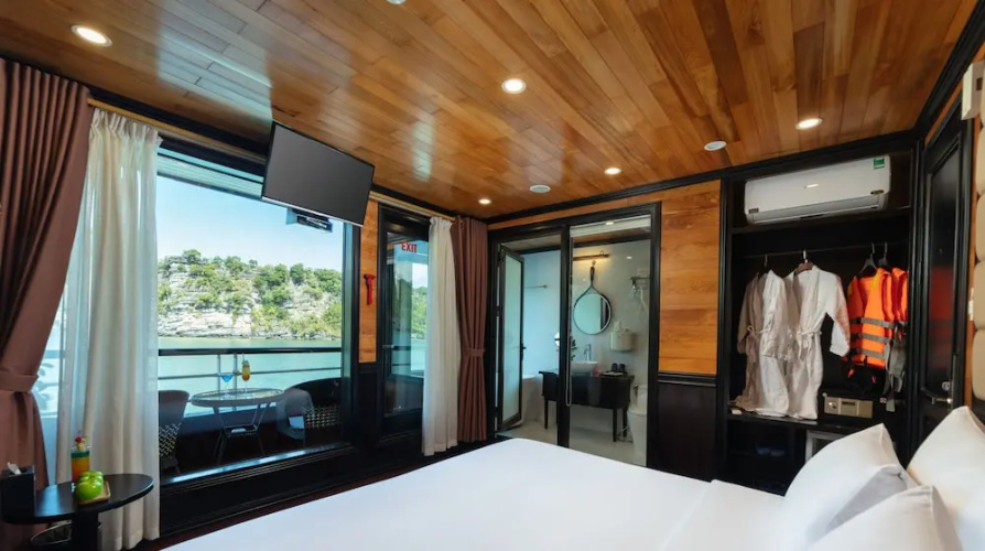 La Casta Cruise