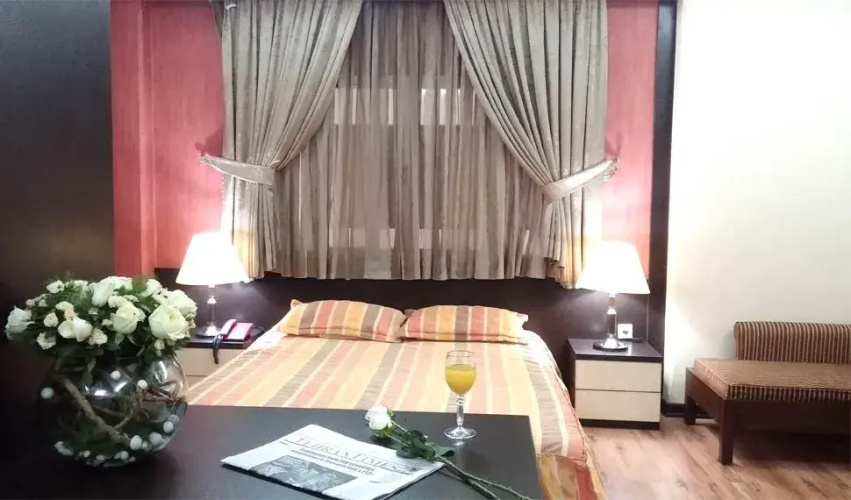 Pariz Hotel