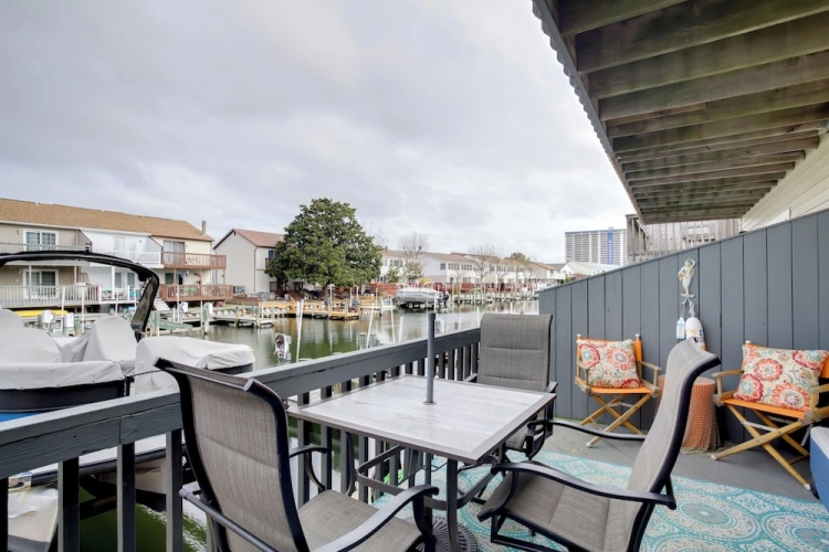 2 Bedrooms Apartment with balcony