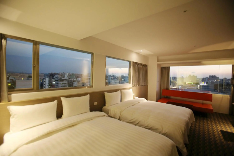 Chiayi Look Hotel