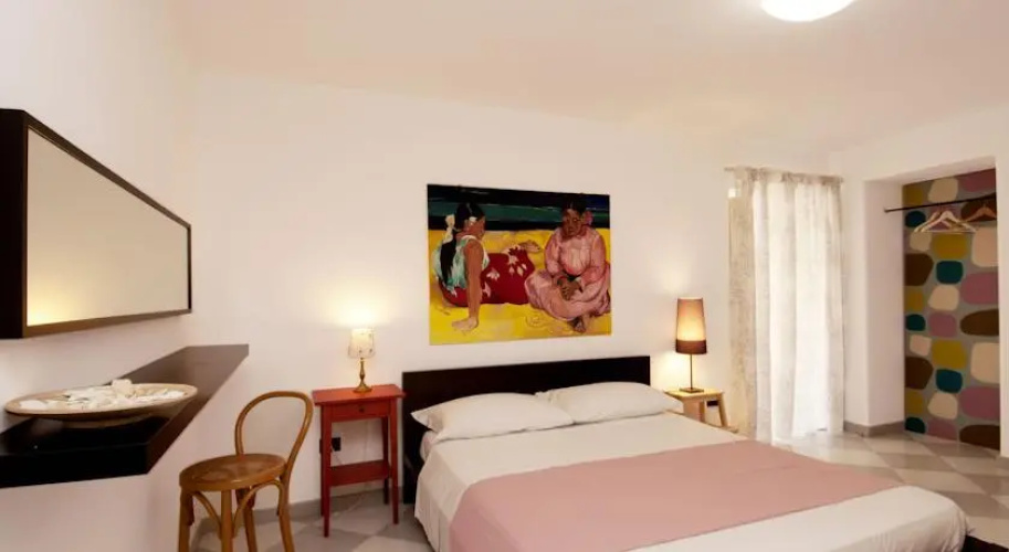 Gioia 13 Rooms & Apartments