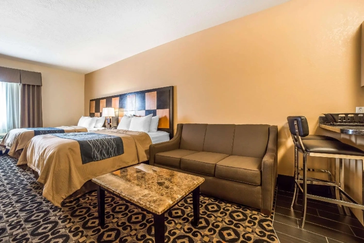 Quadruple Suite