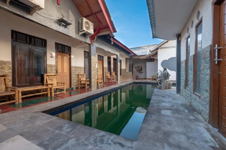 Quadruple Suite