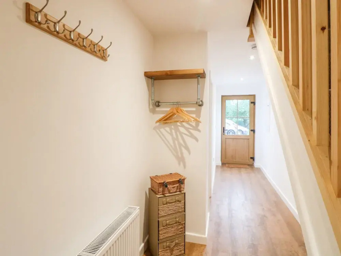 Farley Cottage II