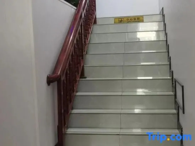 wuhan yishang hotel