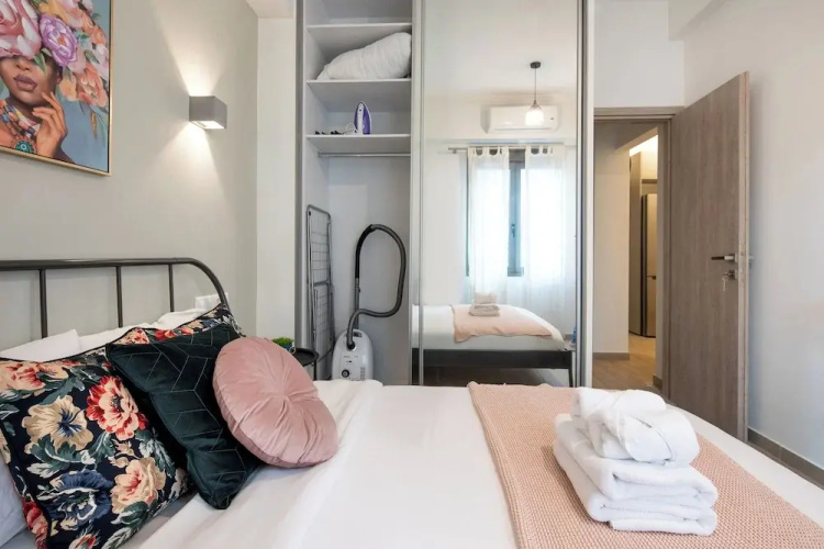 Zappa 2-BR Apt With Terrace in Athens