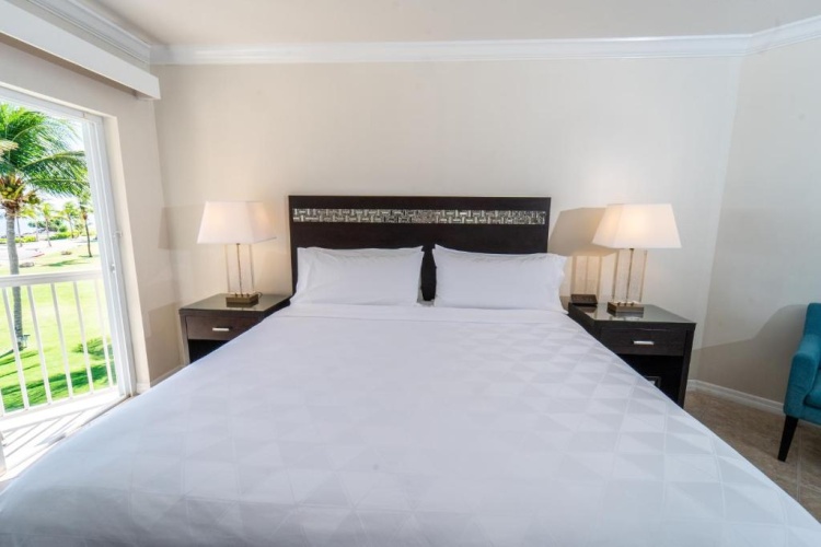 Holiday Inn Resort Grand Cayman photo 9