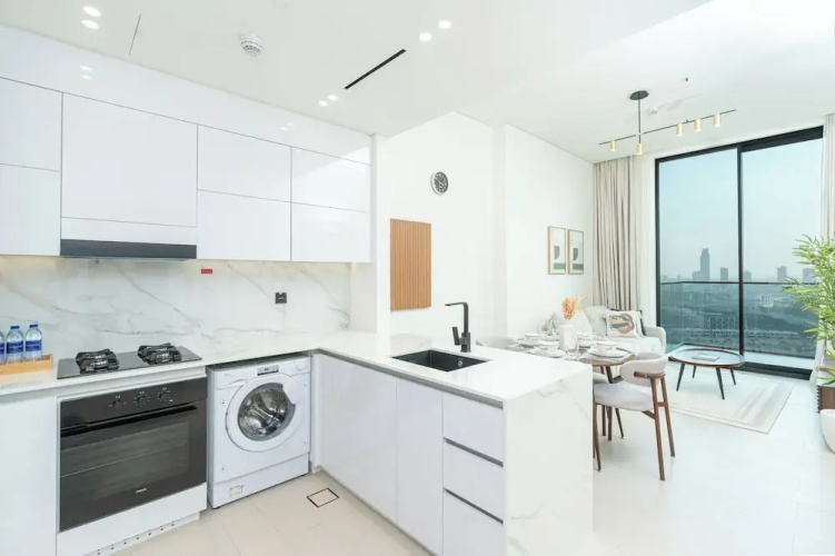 PVH - Serene 1BR - Binghatti House