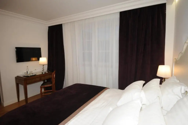 Hôtel Victor Hugo