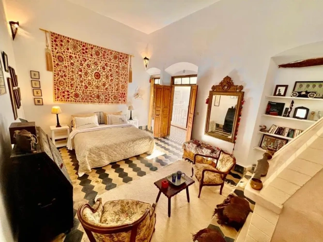 2 Bedrooms Apartment