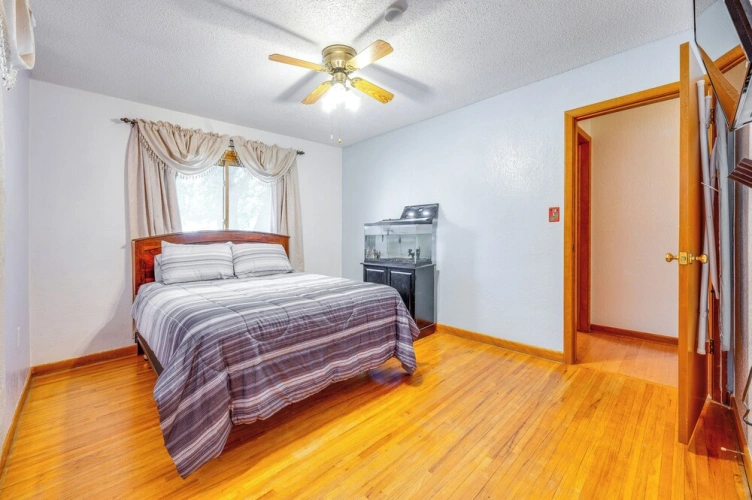 3 Bedrooms Cottage