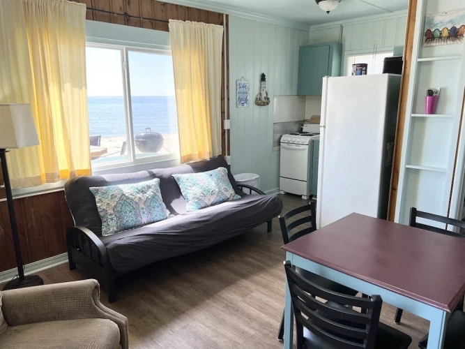 2 Bedrooms Deluxe Cottage beachfront