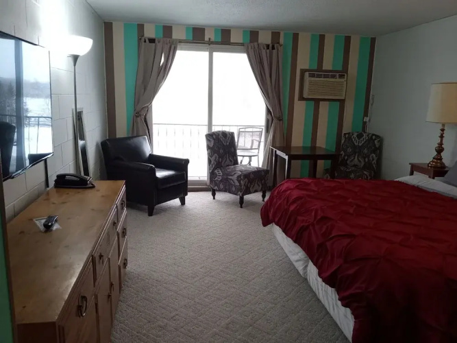 Northwoods Inn LLC