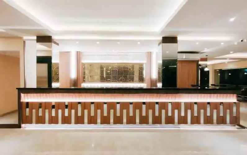NS Hotel by Dominic
