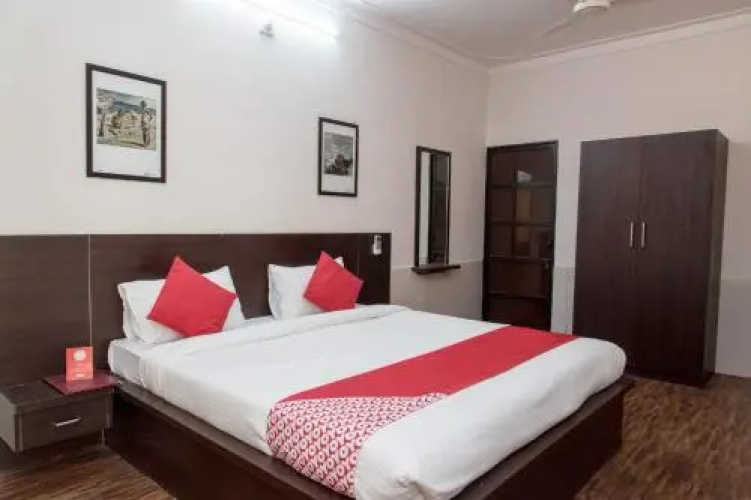 Dave's Guest House
