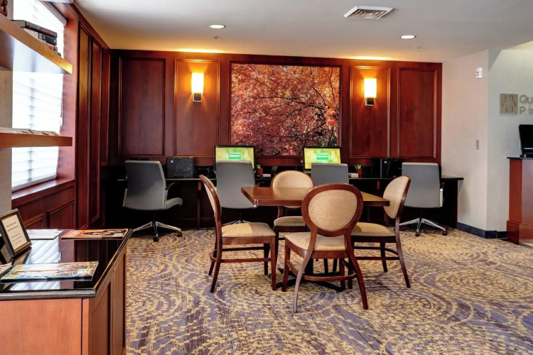 Courtyard by Marriott Hadley Amherst