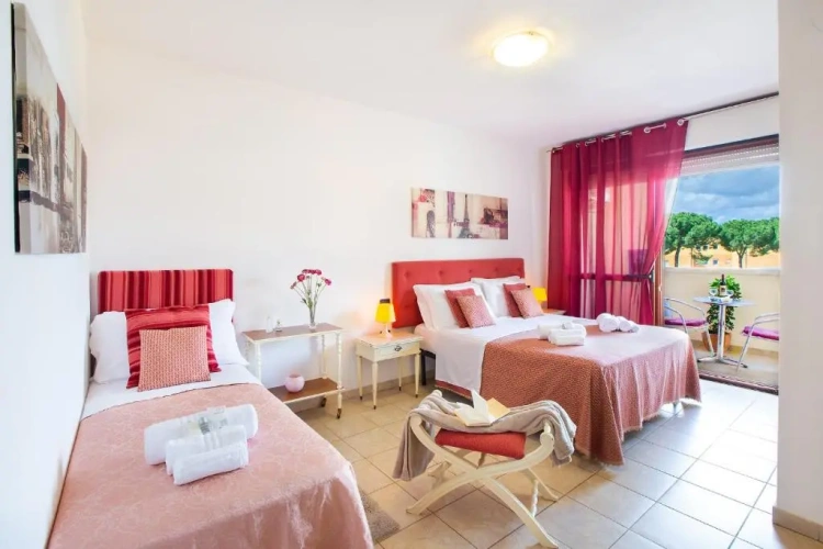 Standard Triple room