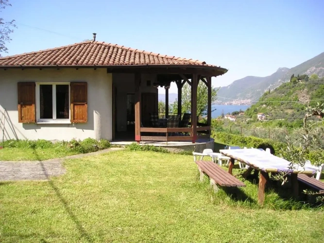 3 Bedrooms Cottage