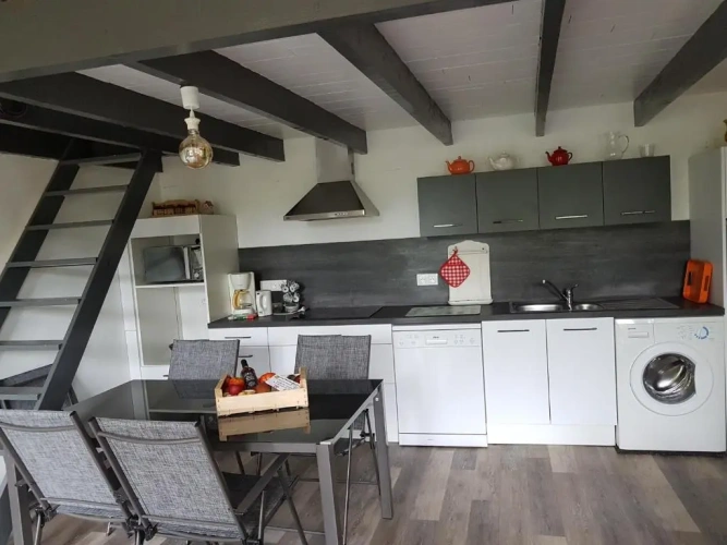 2 Bedrooms Cottage