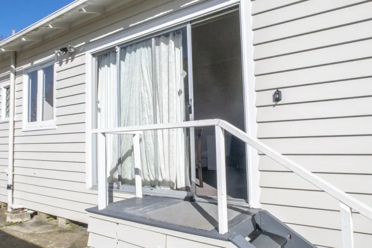 ARent - Serviced House - 14a Dignan St