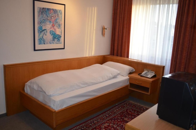 Standard Single room