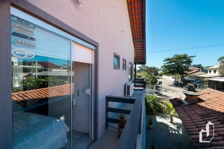 Casa Acolhedora E Confortável Com 03 Dormitórios