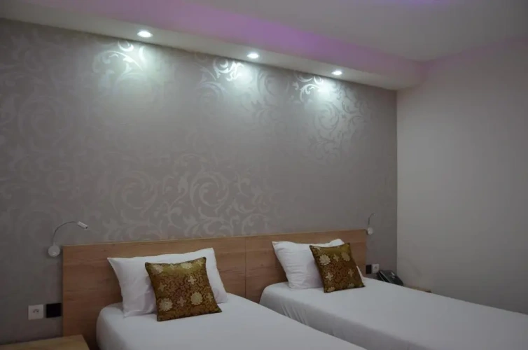 Standard Twin room with garden view