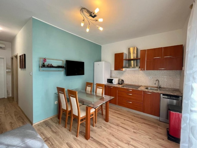 2 Bedrooms Deluxe Apartment