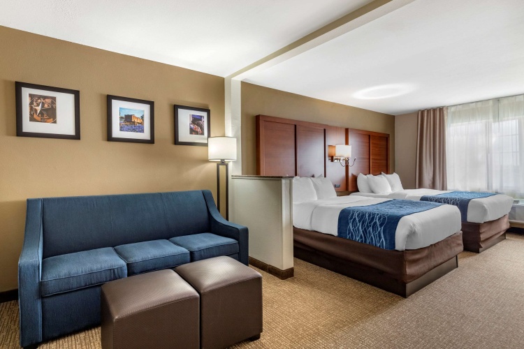 Quadruple Suite