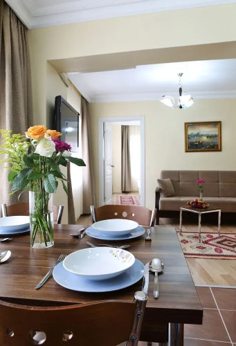 Ekim Apartments