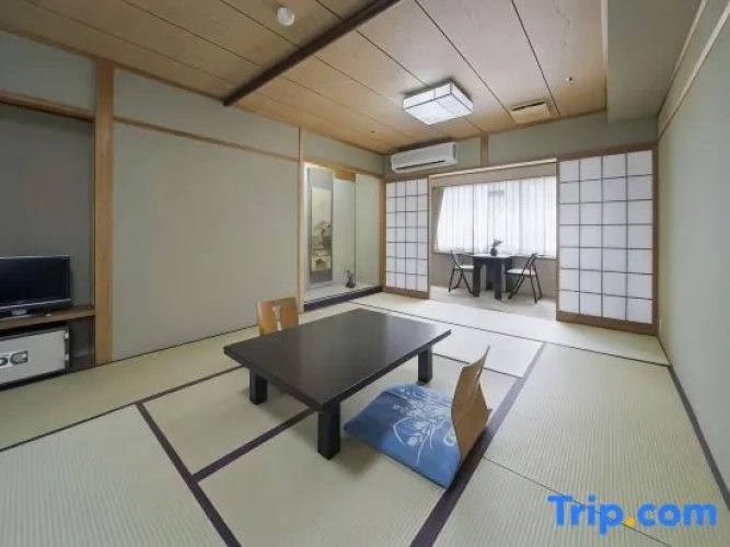 Japanese-style room