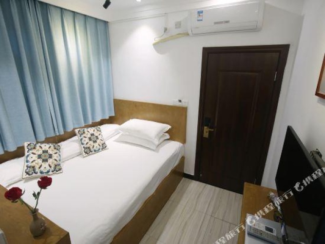 Quadruple Family Suite