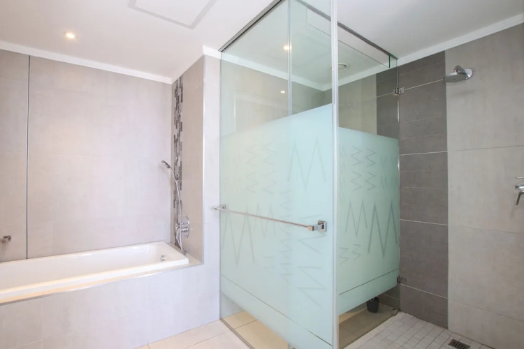 Sandton Smart Apartment Eleven