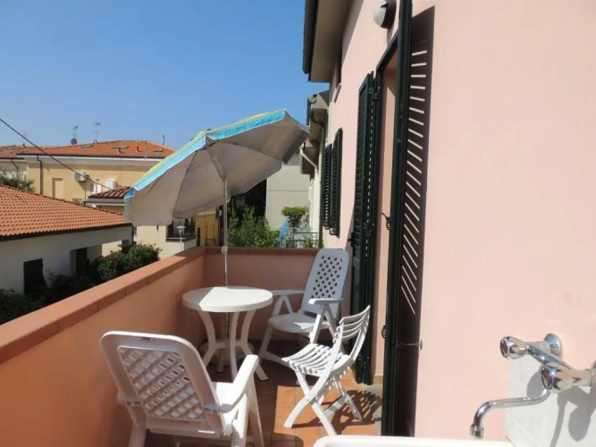 3 Bedrooms Apartment