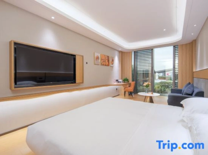 Standard Double room with view