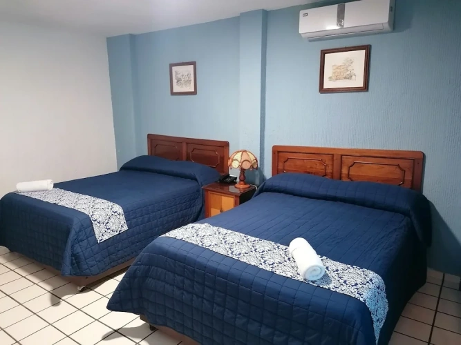 Standard Twin room with balcony